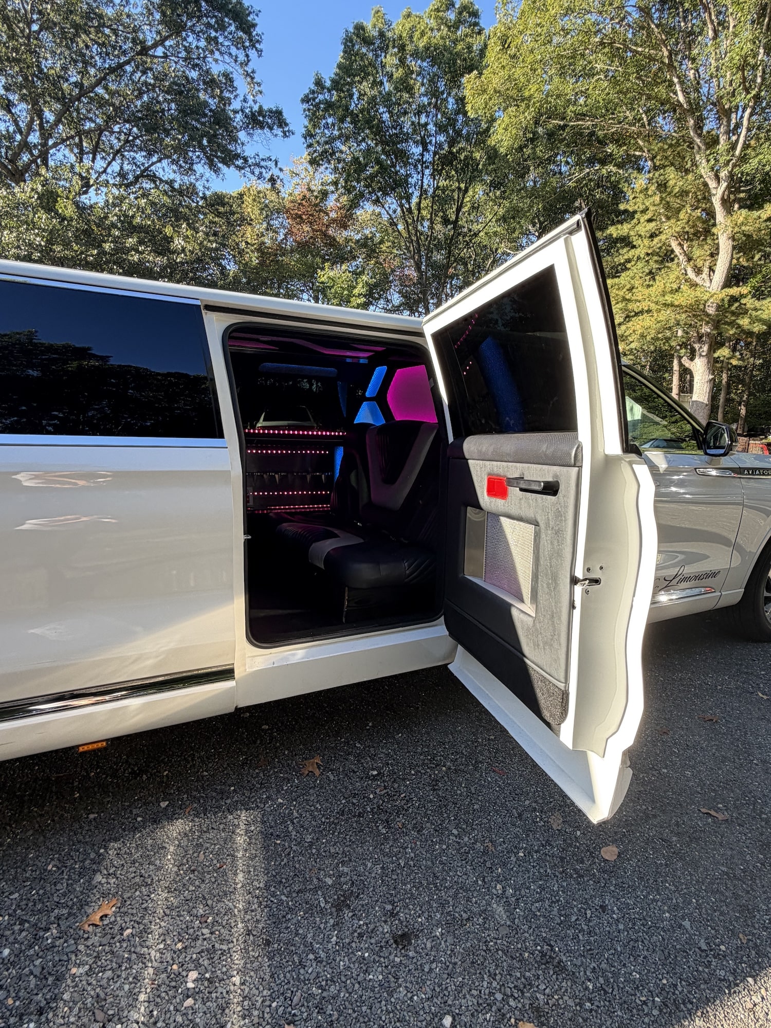 JAC Limos Aviator Door Open