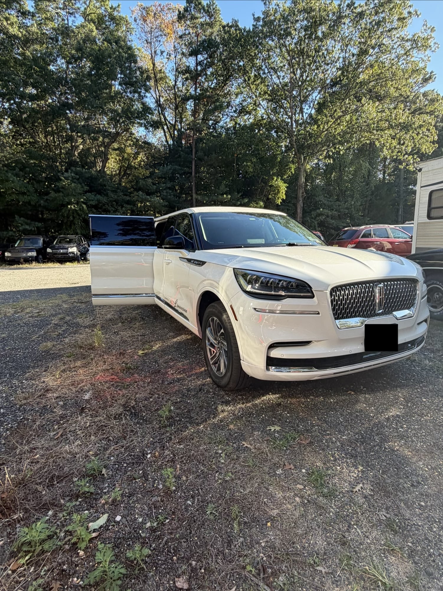 JAC Limos Aviator Side With Door Open